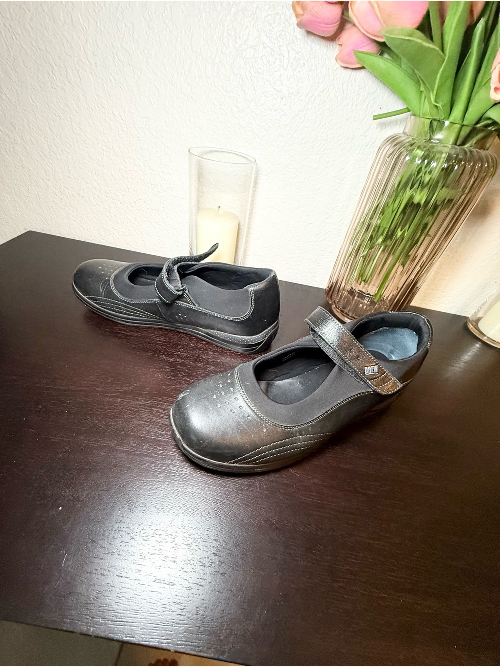 Black Mary Jane Strap School Shoes. Size 9.5